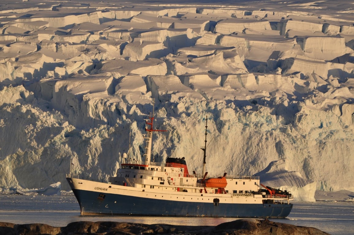 Antarctica - Discovery and learning voyage